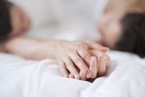 Thời điểm người nhiễm HIV không thể lây cho bạn tình