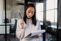 Ranh giới nói quá và bịa đặt trong CV