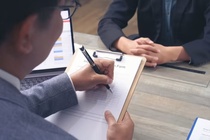 Làm giả bằng cấp để ứng tuyển vị trí hiệu trưởng