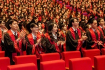 Hon 32% sinh vien Dai hoc Ngoai thuong tot nghiep loai xuat sac hinh anh