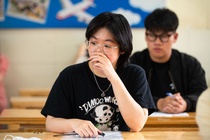 Mat an mat ngu vi thua diem do van truot dai hoc hinh anh