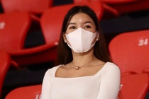 Bạn gái Văn Lâm, vợ Duy Mạnh đến cổ vũ tuyển Việt Nam