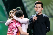 Cau chuyen cam dong cua John Huy lay nuoc mat khan gia hinh anh