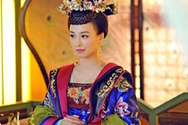 Nhung ac nu dang thuong tren man anh Hoa ngu hinh anh