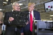 Ong Trump noi thang: 'Toi khong muon Apple san xuat o An Do' hinh anh
