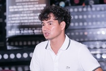 Xuan Bac len tieng xin loi vi den tre hop bao gan hai tieng hinh anh