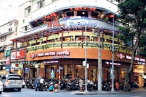 Nguoi Sai Gon va van hoa uong ca phe len bao Anh hinh anh