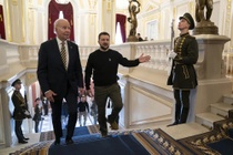 Chuyến đi bí mật của ông Biden tới Ukraine