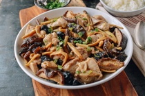 Ga hap nam va hoa kim cham bo duong hinh anh