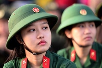 Cam thi sinh dung 2 chung minh thu dang ky truong cong an, quan doi hinh anh