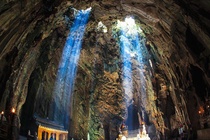 Cong troi va dong Am phu o tinh nao? hinh anh