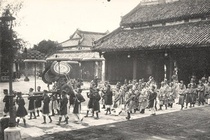 Hoàng đế ngày xưa làm gì vào dịp Tết?