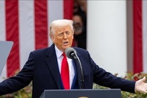 Ong Trump len tieng sau khi My ky thoa thuan khoang san voi Ukraine hinh anh