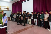 Khoi to 18 'quai xe' mang hung khi gay nao loan tren duong pho hinh anh
