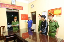 Tam giu hinh su nguoi dam vao mat nhan vien y te Benh vien Nam Dinh hinh anh