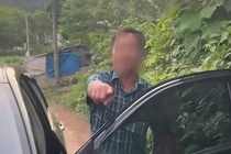 Co gai 23 tuoi o Bac Giang to cao bi tai xe oto hanh hung hinh anh
