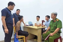 Bat nghi can sat hai tai xe xe om, cuop tai san o Dong Nai hinh anh