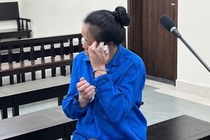Mao nhan nu si quan de lua tinh va chiem doat tien cua nam giao vien hinh anh