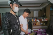 Cảnh sát đột kích căn nhà trong hẻm, phá đường dây ma túy của Phúc Lì