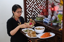 Người trẻ đặt cỗ ông Công - ông Táo trên mạng
