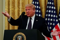 Nước bị ảnh hưởng nhất khi Tổng thống Trump ngưng cấp visa H-1B