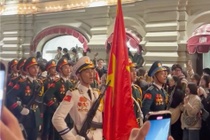 Quan va dan Viet Nam hoa giong hat tai buoi so duyet o Quang truong Do hinh anh