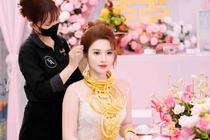 Co dau Tien Giang vang deo triu co, phai long vao nhau trong ngay cuoi hinh anh
