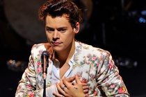 Harry Styles bat ngo hat nhac cua 'tinh cu' Taylor Swift hinh anh