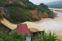 Thuy dien xa lu dan khong kip tro tay hinh anh