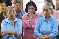 9 bi cao lua chay viec de chiem hon 13 ty dong hinh anh