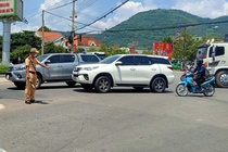 Điều tiết phương tiện qua đèo Con Ó để giải tỏa quốc lộ 20