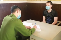 Pha duong day mua ban cau thu ao, chiem doat 34 ty hinh anh