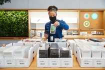 Nam 2020, Apple tang toc nhe da vuot qua xa doi thu hinh anh