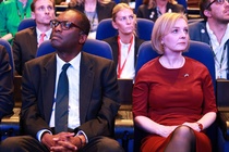 Cú quay đầu vội của Thủ tướng Liz Truss