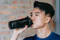 Khong uong du nuoc gay ra tu vong som hinh anh