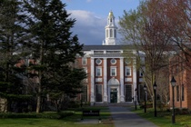 Chinh quyen Trump dieu tra Harvard hinh anh