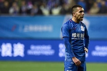 Pha ghi ban cua Tevez hinh anh
