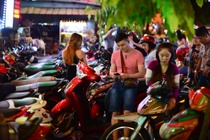 Via he quan 1 bat nhao sau 4 thang ra quan lap lai trat tu hinh anh