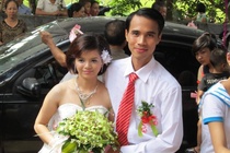 Chang trai liet ca 2 chan cuoi duoc vo nho nhan tin lam quen qua MXH hinh anh