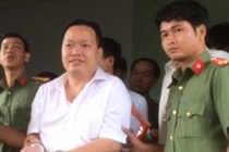 Giám đốc vay tiền ngân hàng rồi gửi tiết kiệm lấy lãi