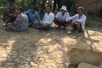 Canh sat bat 36 con bac tai truong ga o Tien Giang hinh anh