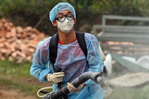 Tung tin nham bi nhiem virus corona de tron chu no hinh anh