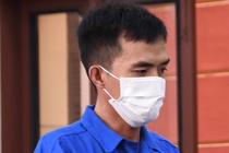 Linh 8 nam tu vi chong pha chinh quyen hinh anh
