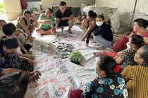 Pha soi bac o vung que co nhieu phu nu tham gia hinh anh