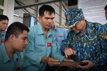Bao dam phong chong dich benh trong bao lu hinh anh