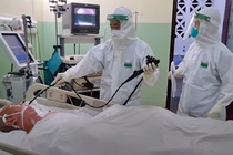 Bác sĩ thiết kế cho hai bệnh nhân Covid-19 dùng chung máy ECMO
