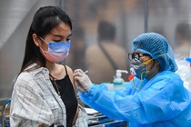 Nguyen nhan so luong mui tiem vaccine Covid-19 o TP.HCM giam hinh anh