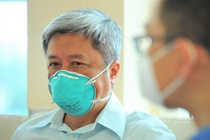 Thứ trưởng Bộ Y tế: Khi Trung ương rút quân, y tế TP.HCM sẽ nặng gánh