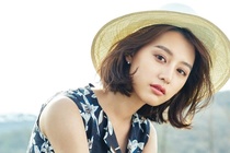 My nhan Kim Ji Won va nhung lan ‘gay bao’ man anh vi nhan sac xinh dep hinh anh