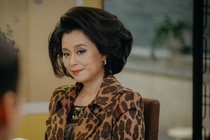 Mẹ Seo Dan ở ‘Hạ cánh nơi anh’ từng tỏa sáng với ‘Ký sinh trùng'